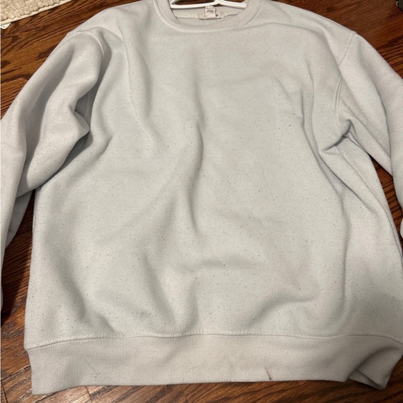 4 crewneck sweaters - Picture 3 of 4